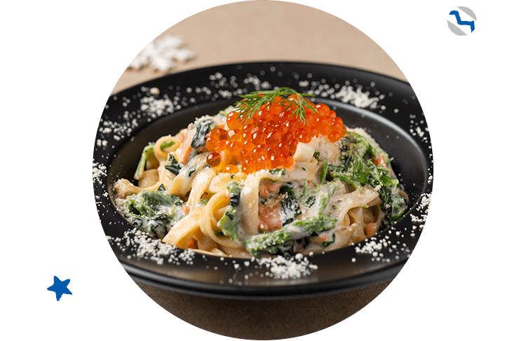 スモークサーモンと北海道産いくらのクリームソースフェットチーネ