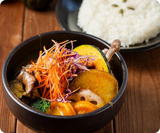 秋野菜とチキンのかぼちゃスープカレー